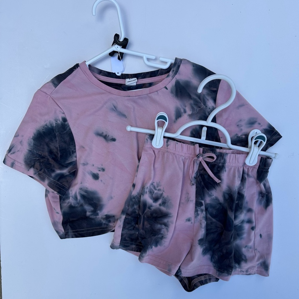 SHEIN Pink and Black Tie-Dye Kids Matching Set